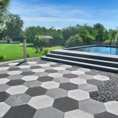 Staptegel Hexagon Quarzite Bianca o60x52x2cm
