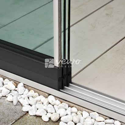 Glazen schuifwand Almelo