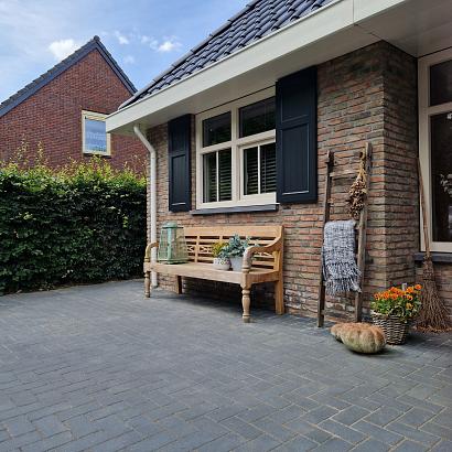 Signature brick 6 cm black mini facet komo (op=op)