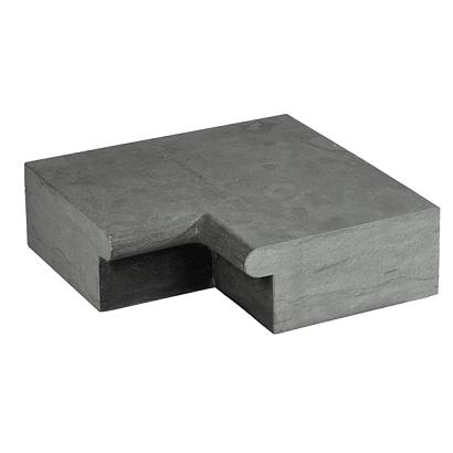 Blue Stone traptrede gezoet met neus hoekstuk uitw. 50/35x15 cm.